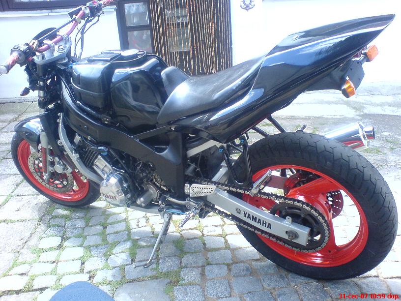 FZR 600